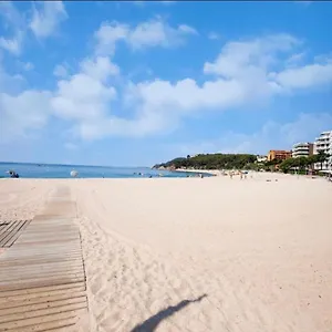  Apartamento Seahomes Vacations, Beach&pool, In Fenals